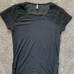 Vanity Short Sleeve Black Top Suze L